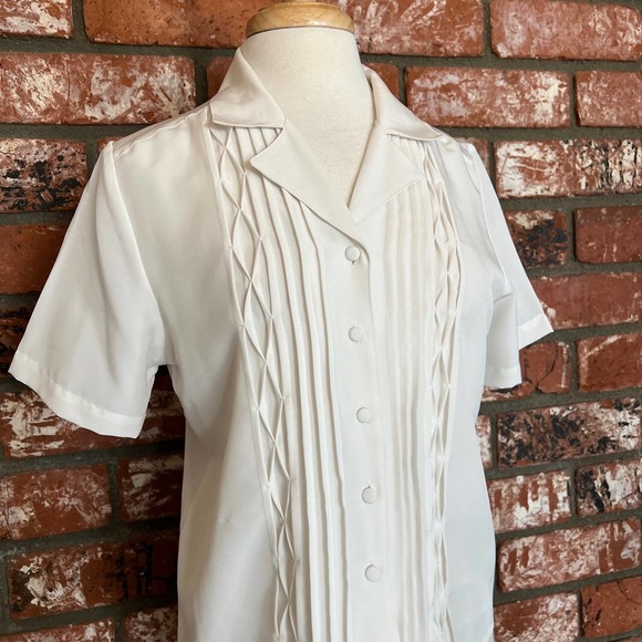 White button up top - Picture 2 of 6